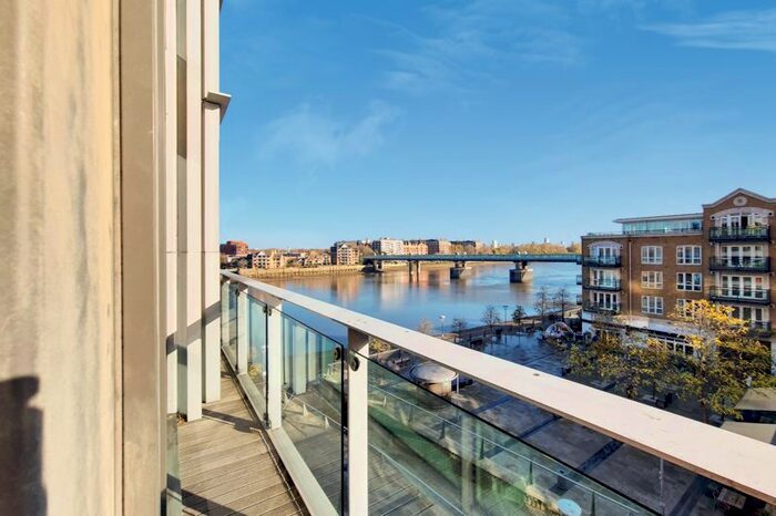 2 Bedroom Flat To Rent In Brewhouse Lane, London, SW15