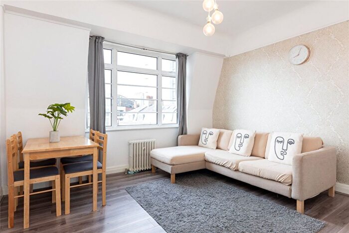 2 Bedroom Flat For Sale In Stourcliffe Street, London, W1H