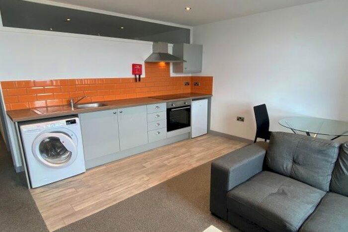 1 Bedroom Flat To Rent In St. Peters House, Doncaster, DN1