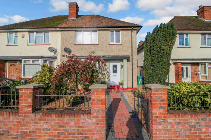 3 Bedroom Semi-Detached House To Rent In Clarke Way, Watford, WD25