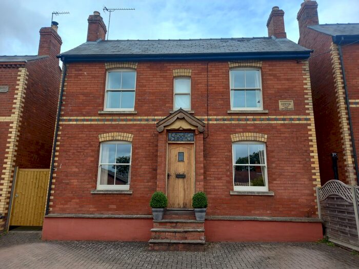 3 Bedroom Detached House To Rent In Mount Pleasant, Ross-On-Wye, HR9