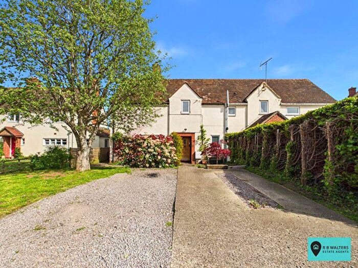 3 Bedroom Semi-Detached House For Sale In Severn Way, Apperley, GL19