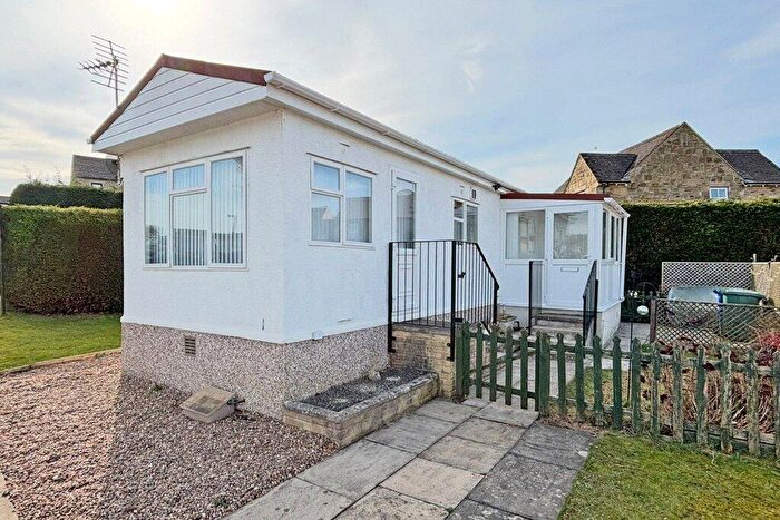 1 Bedroom Detached Bungalow For Sale In The Close, Overdale Park, Skipton, BD23