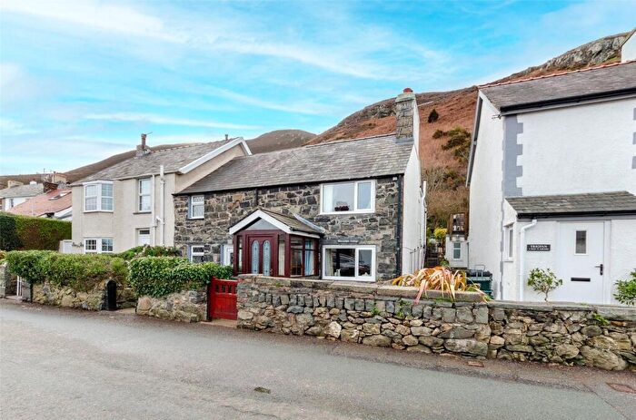 2 Bedroom End Of Terrace House For Sale In Conwy Old Road, Dwygyfylchi, Penmaenmawr, Conwy, LL34