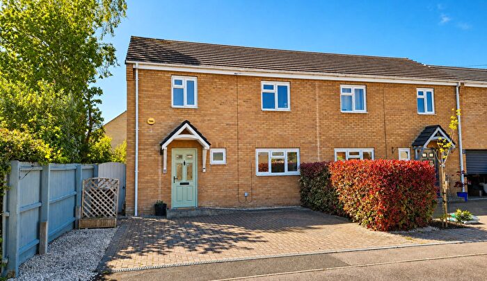 3 Bedroom Semi-Detached House For Sale In The Brambles, Easton On The Hill, PE9
