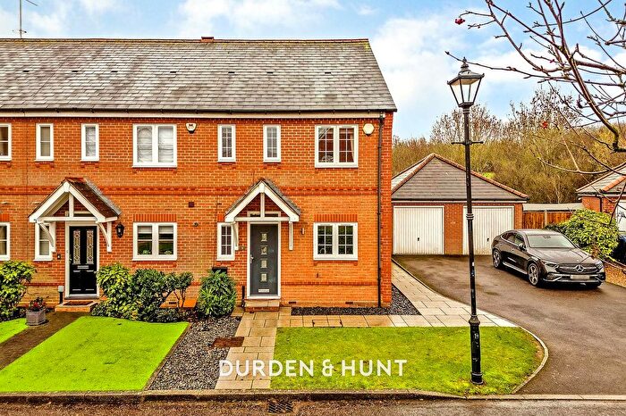 3 Bedroom End Terrace House For Sale In Woodcote Mews, Loughton, IG10