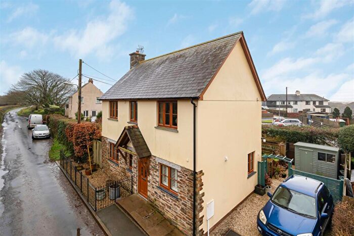 3 Bedroom Detached House For Sale In Spreyton, Crediton, EX17