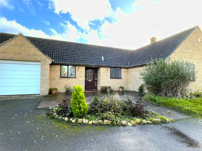 3 Bedroom Bungalow To Rent In Rolls Mill, Sturminster Newton, DT10