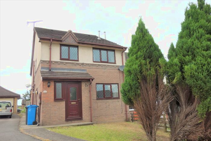 2 Bedroom End Of Terrace House To Rent In Paterson Gardens, Stocksbridge, Sheffield S36