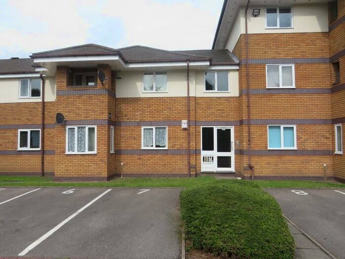 2 Bedroom Ground Flat To Rent In The Moorings, Oldbury, B69