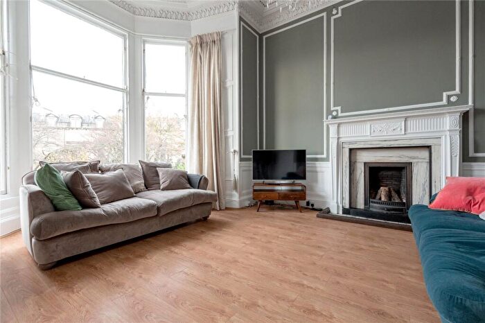 2 Bedroom Apartment To Rent In Glencairn Crescent, Edinburgh, EH12