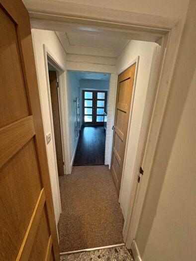 1 Bedroom Flat To Rent In Hillside, Friston, East Sussex, BN20