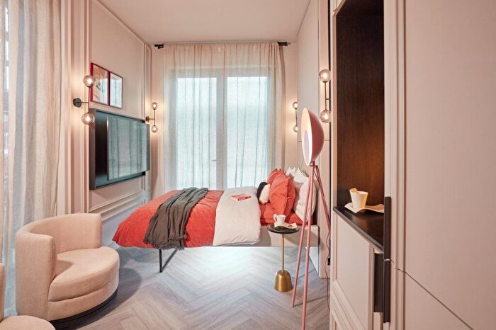 Studio To Rent In Lowlands Road, Harrow, HA1