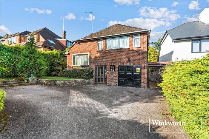 3 Bedroom Detached House For Sale In Deacons Hill Road, Elstree, Borehamwood, Hertfordshire, WD6