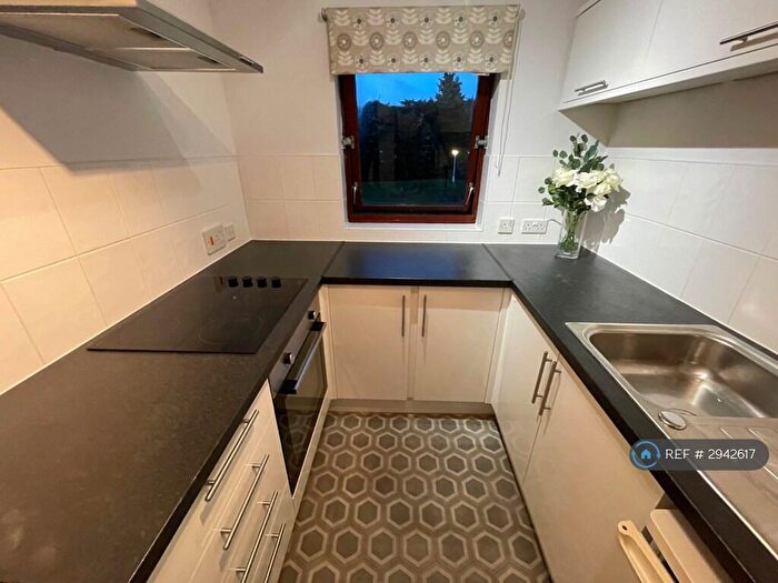 1 Bedroom Flat To Rent In Daines Court, Bristol, BS16