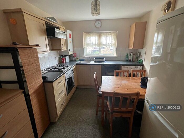 1 Bedroom Flat To Rent In Grange House, London, N15