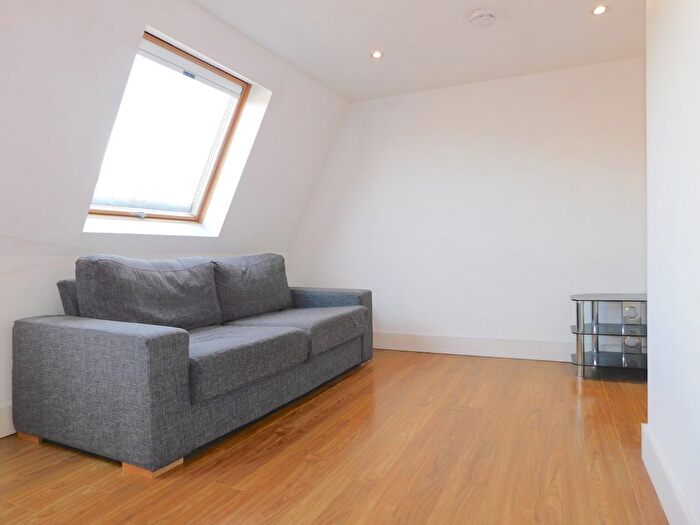 1 Bedroom Flat To Rent In Stroud Green Road, London, N4