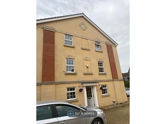 4 Bedroom End Of Terrace House To Rent In Amethyst Drive, Sittingbourne, ME10