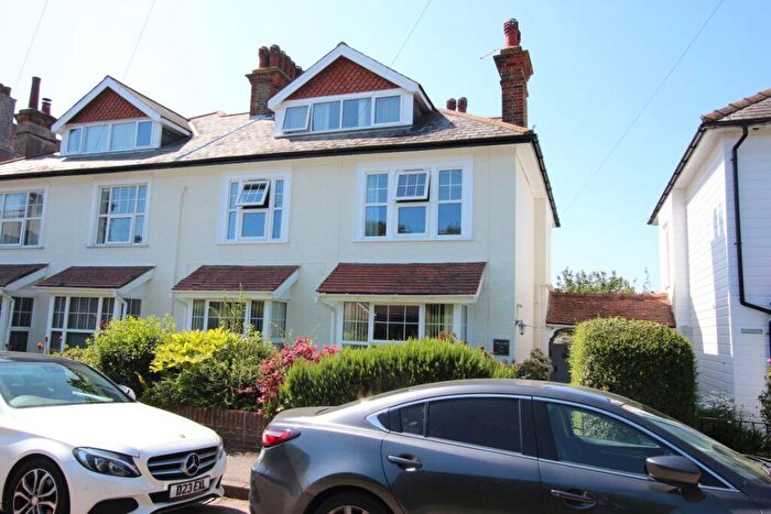 1 Bedroom Maisonette To Rent In The Droveway St Margarets At Cliffe, CT15