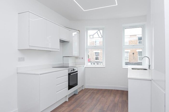 1 Bedroom Flat To Rent In Green Lanes, London, N4