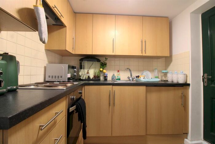 1 Bedroom Flat To Rent In Lord Mayors Walk, York, YO31