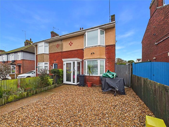3 Bedroom Semi Detached House For Sale In Kings Road, Dovercourt, Essex, CO12