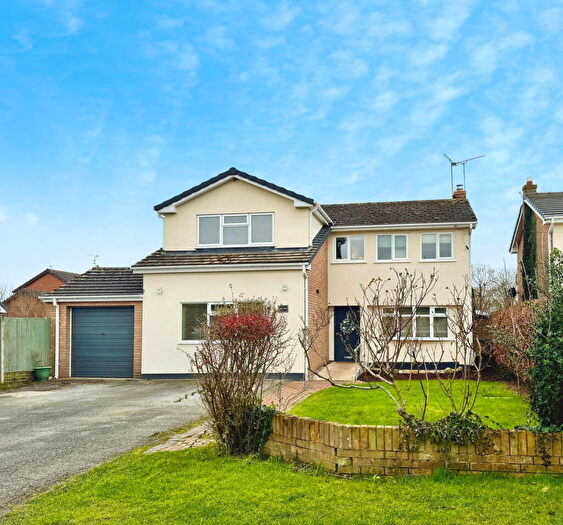 5 Bedroom Detached House For Sale In Station Road, Overton, Wrexham, LL13