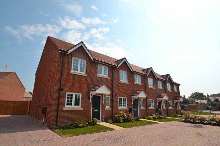 2 Bedroom End Of Terrace House To Rent In Bonners Mead, Benson, OX10