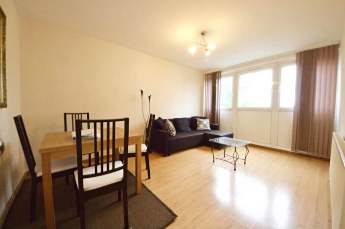 Studio To Rent In Wapping, London, E1W
