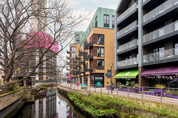 3 Bedroom Flat For Sale In Chivers Passage, Ram Quarter, London, SW18