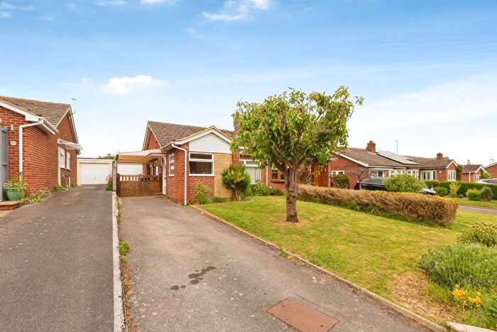 2 Bedroom Semi-Detached Bungalow To Rent In Benson, Wallingford, OX10