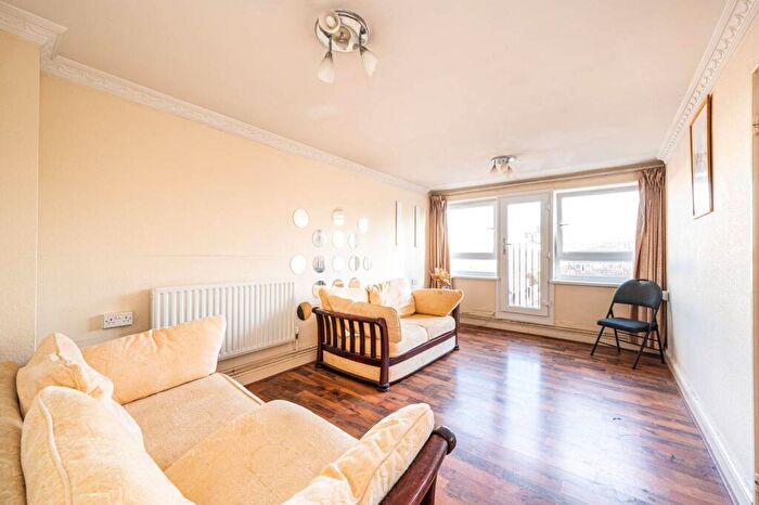 1 Bedroom Flat To Rent In Stranraer Way, King's Cross, London, N1