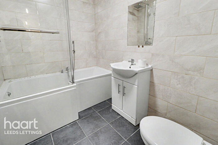 3 Bedroom Terraced House To Rent In Wilfred Terrace, Leeds, LS12
