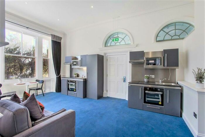 Apartment To Rent In Clare Hall Manor, South Mimms, EN6