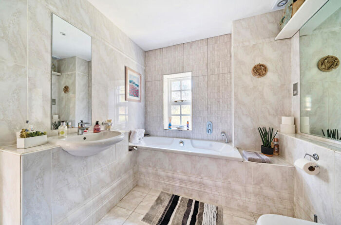 5 Bedroom Detached House For Sale In Richard Taunton Place, Highfield, Southampton, Hampshire, SO17