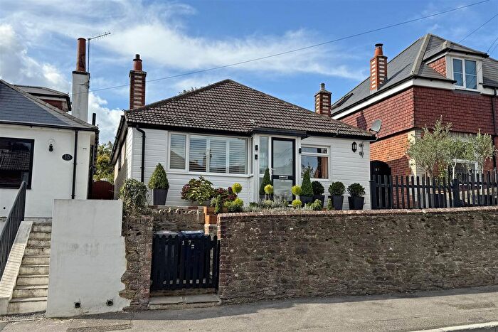 2 Bedroom Detached House For Sale In Hare Lane, Godalming, GU7