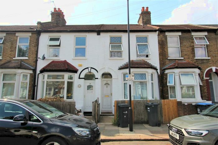 2 Bedroom House To Rent In Kimberley Road, London, N18