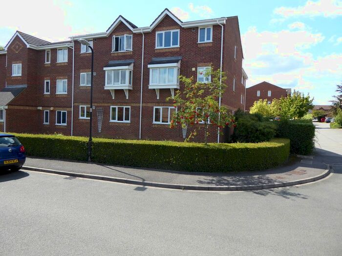 2 Bedroom Flat To Rent In Burnham Gate, Cippenham SL1