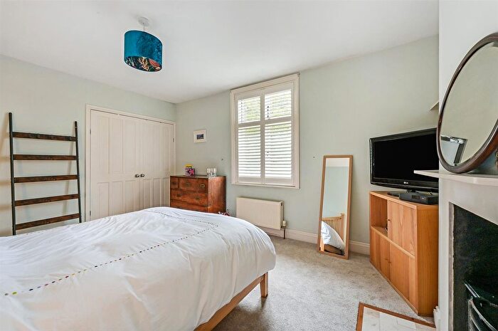 2 Bedroom Semi-detached House For Sale In Harestock Road, Winchester, SO22