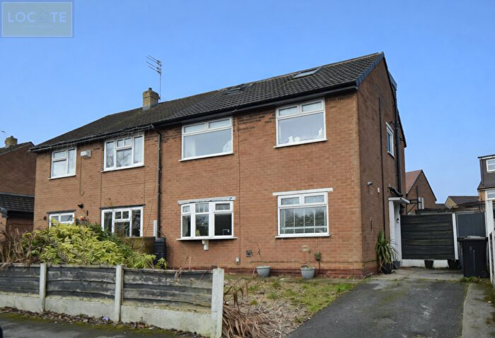 3 Bedroom Semi Detached House For Sale In Nursery Road, Davyhulme, M41