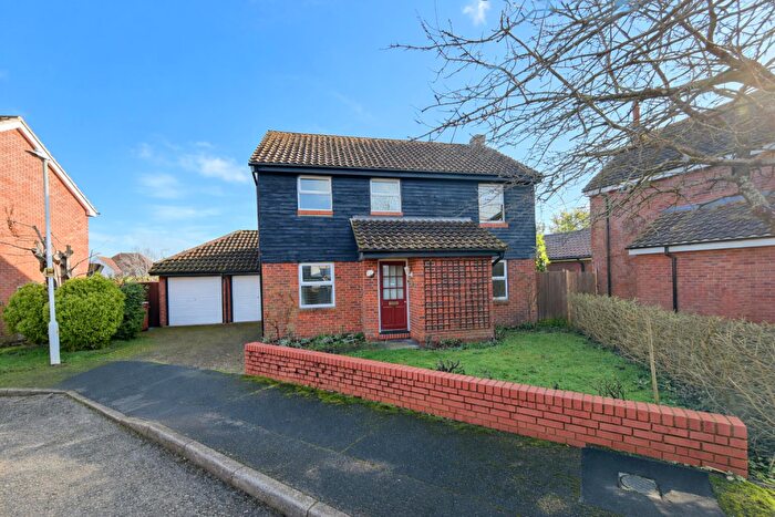 4 Bedroom Detached House For Sale In Millson Bank, Chelmsford, CM2