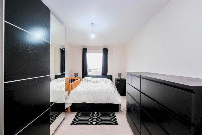 1 Bedroom Flat For Sale In Chaplin House, Hoe Street, Walthamstow, E17