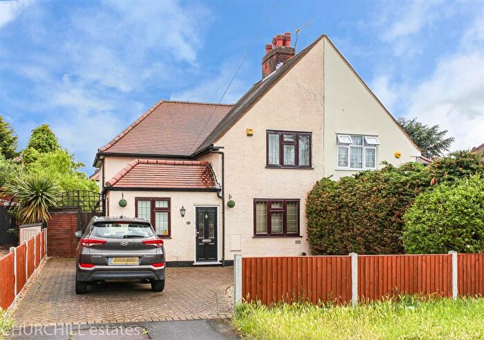 3 Bedroom Semi Detached House For Sale In Rayleigh Road, Woodford Green, IG8