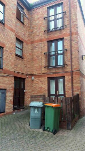 1 Bedroom Flat To Rent In Fleetwood Court, E6