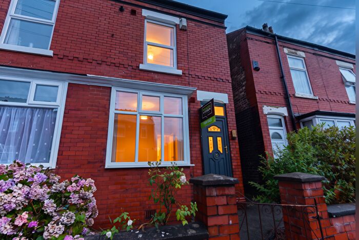 2 Bedroom Semi-Detached House For Sale In Naples Road, Edgeley, SK3