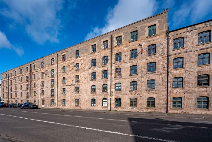 2 Bedroom Flat For Sale In / Commercial Street, The Shore, Edinburgh, EH6