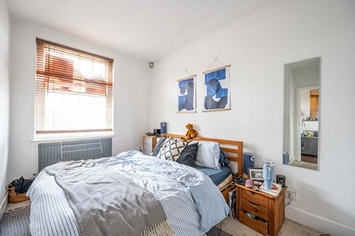 1 Bedroom Flat To Rent In Hannibal Road, Stepney, London, E1