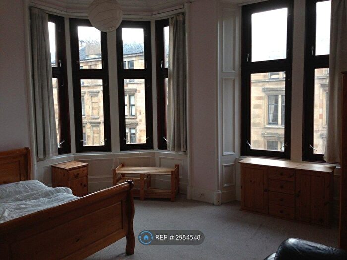 3 Bedroom Flat To Rent In Byres Road, Glasgow, G12