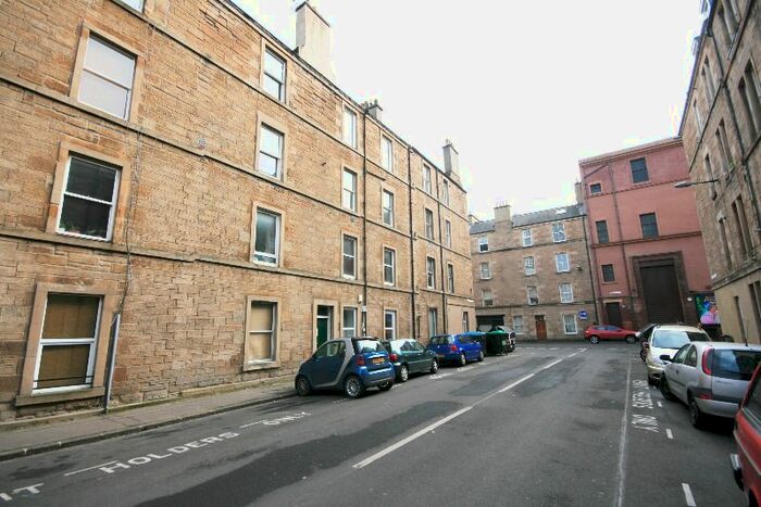 2 Bedroom Flat To Rent In Drumdryan Street, Tollcross, Edinburgh, EH3
