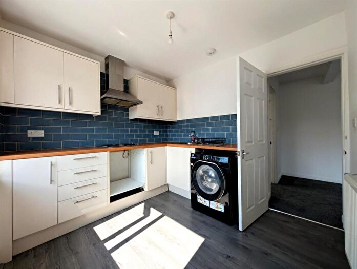 1 Bedroom Flat To Rent In Tuttle Hill, Nuneaton, CV10